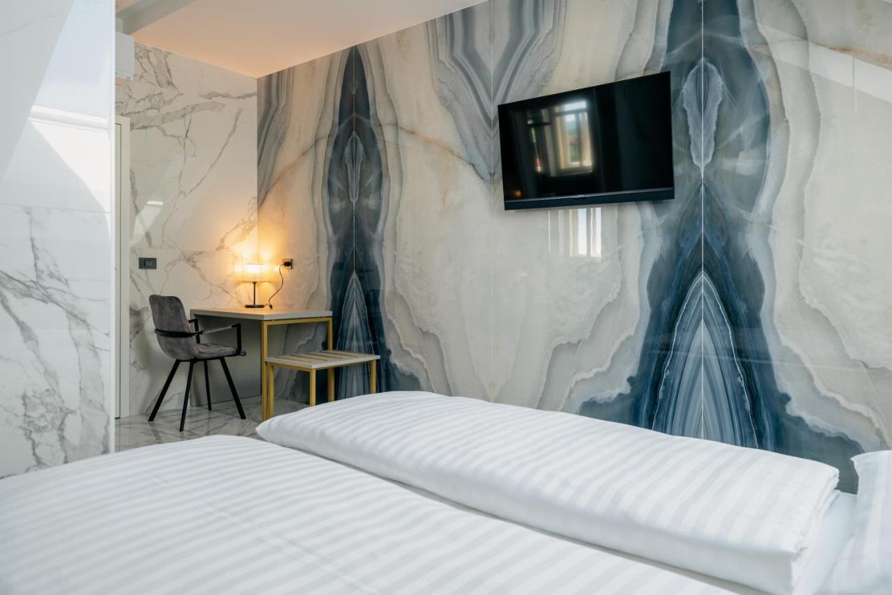 Dvorec Gregorcic Smarjeske Toplice Extérieur photo