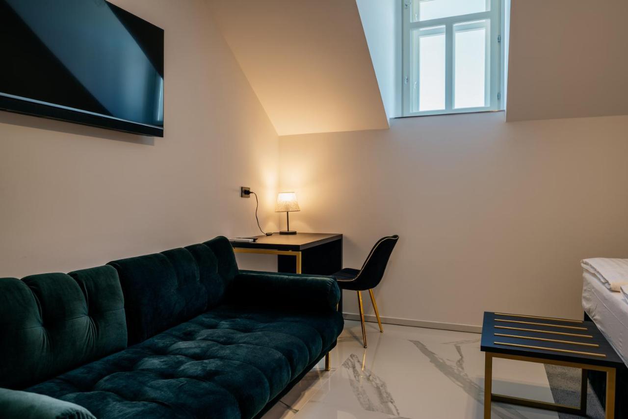 Dvorec Gregorcic Smarjeske Toplice Extérieur photo