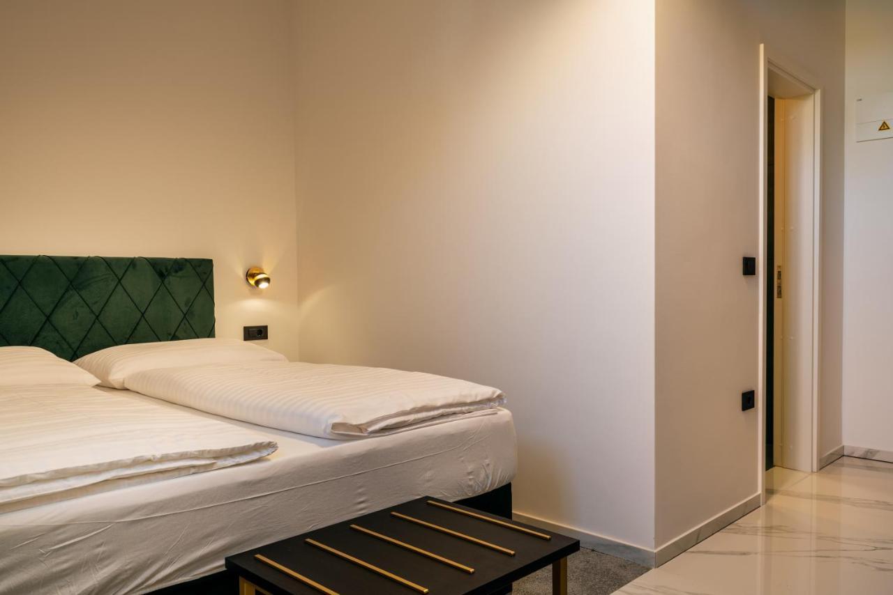 Dvorec Gregorcic Smarjeske Toplice Extérieur photo